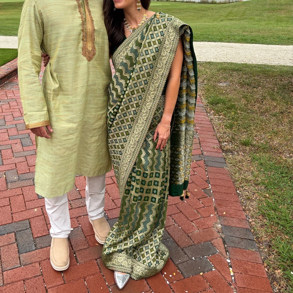 Elegant Green Patterned Saree Dress for Women